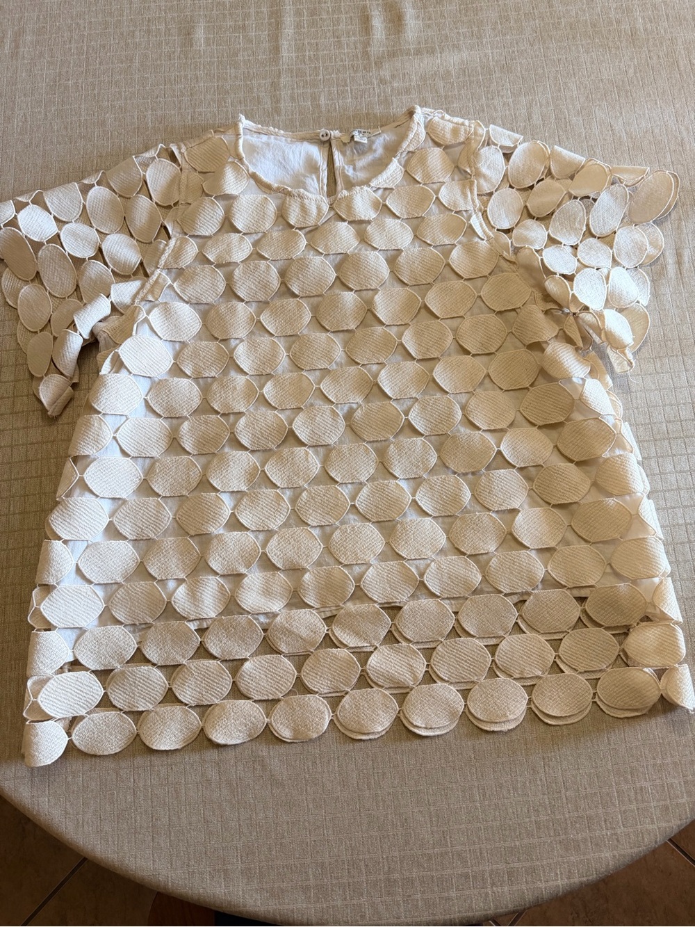 Umgee Cream Circle Applique Short Sleeve Top